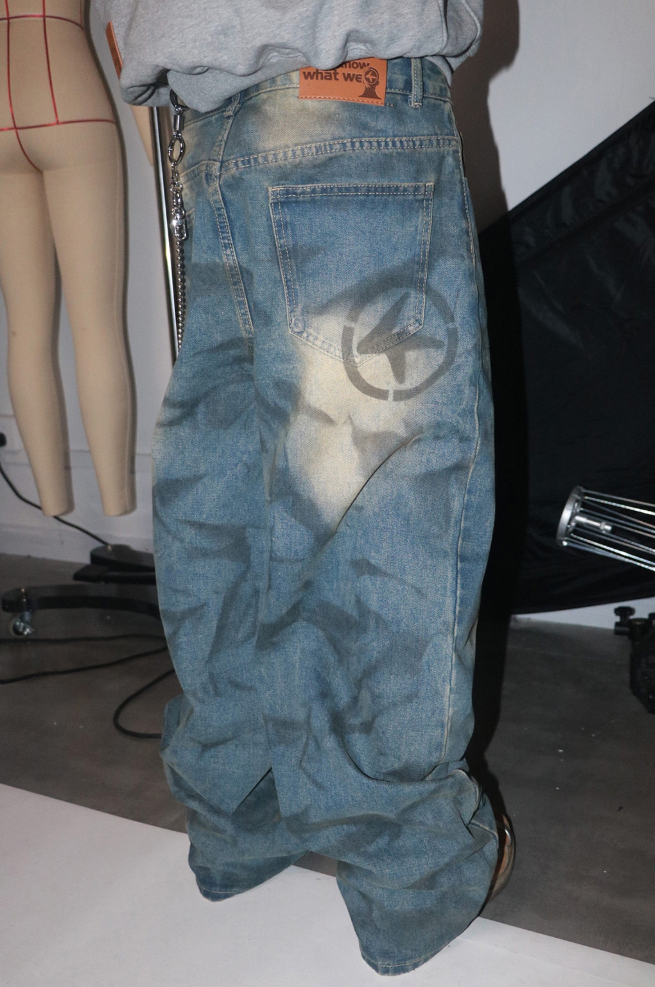 SMUDGE FADE BAGGY DENIM PANTS