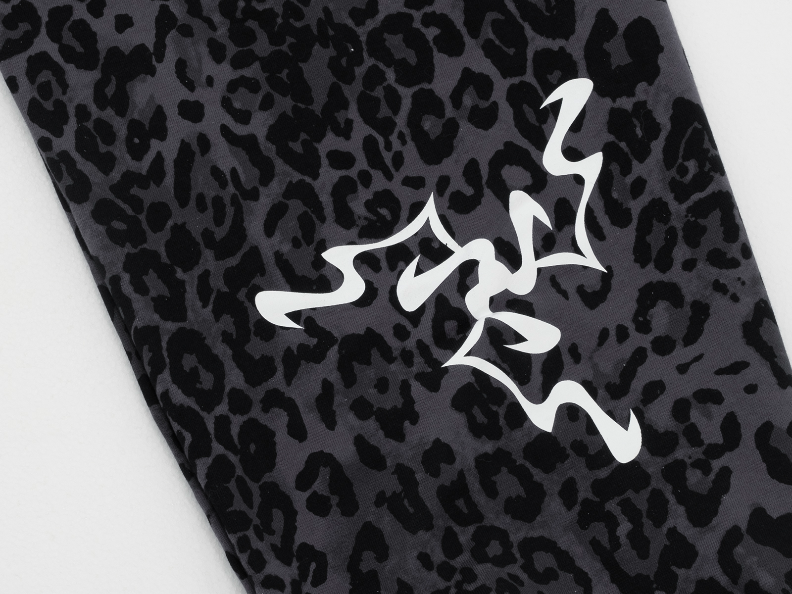 SHIFT EASE SWEATPANTS