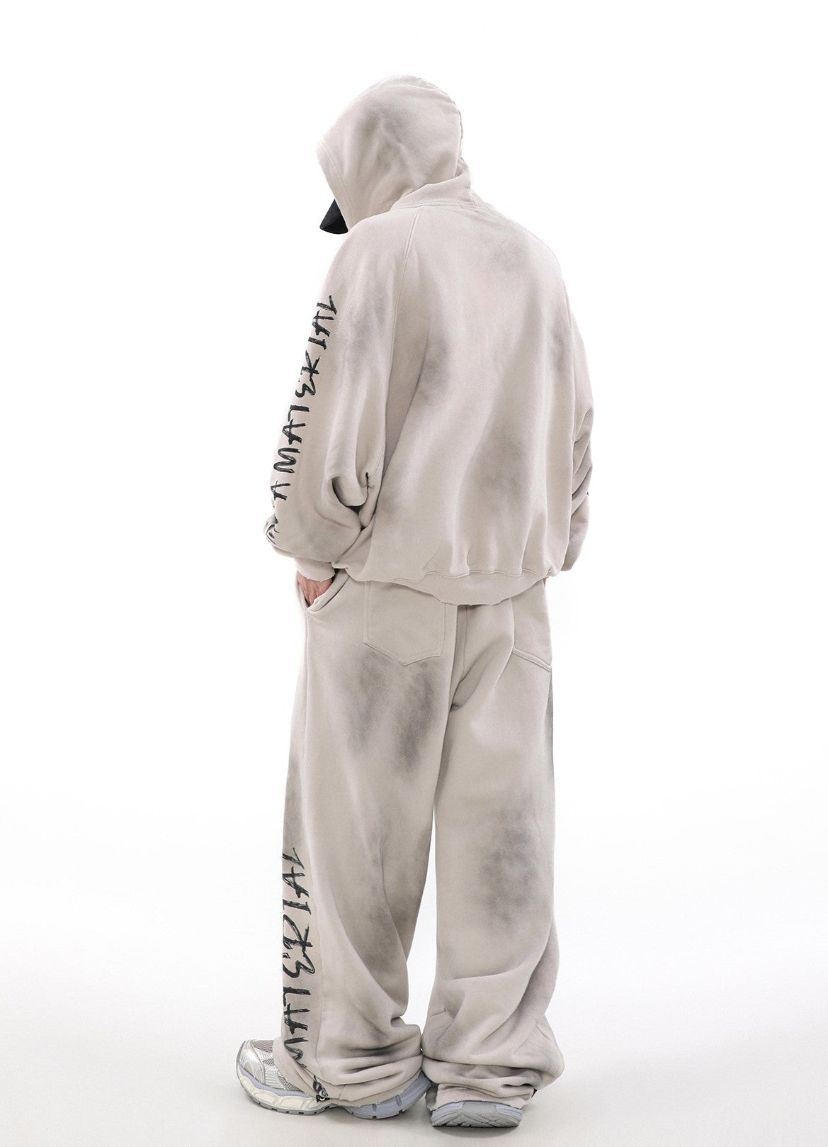 ACID WASHED INITIAL PANTS