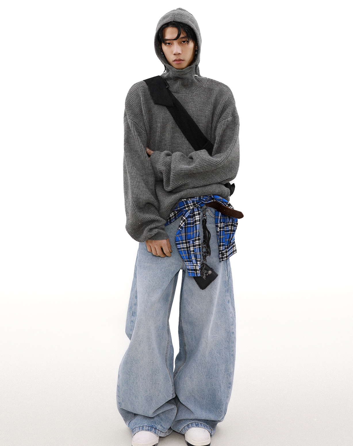 NOMAD DRAPE KNIT HOODIE