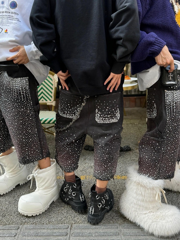 RHINESTONES DENIM SHORTS