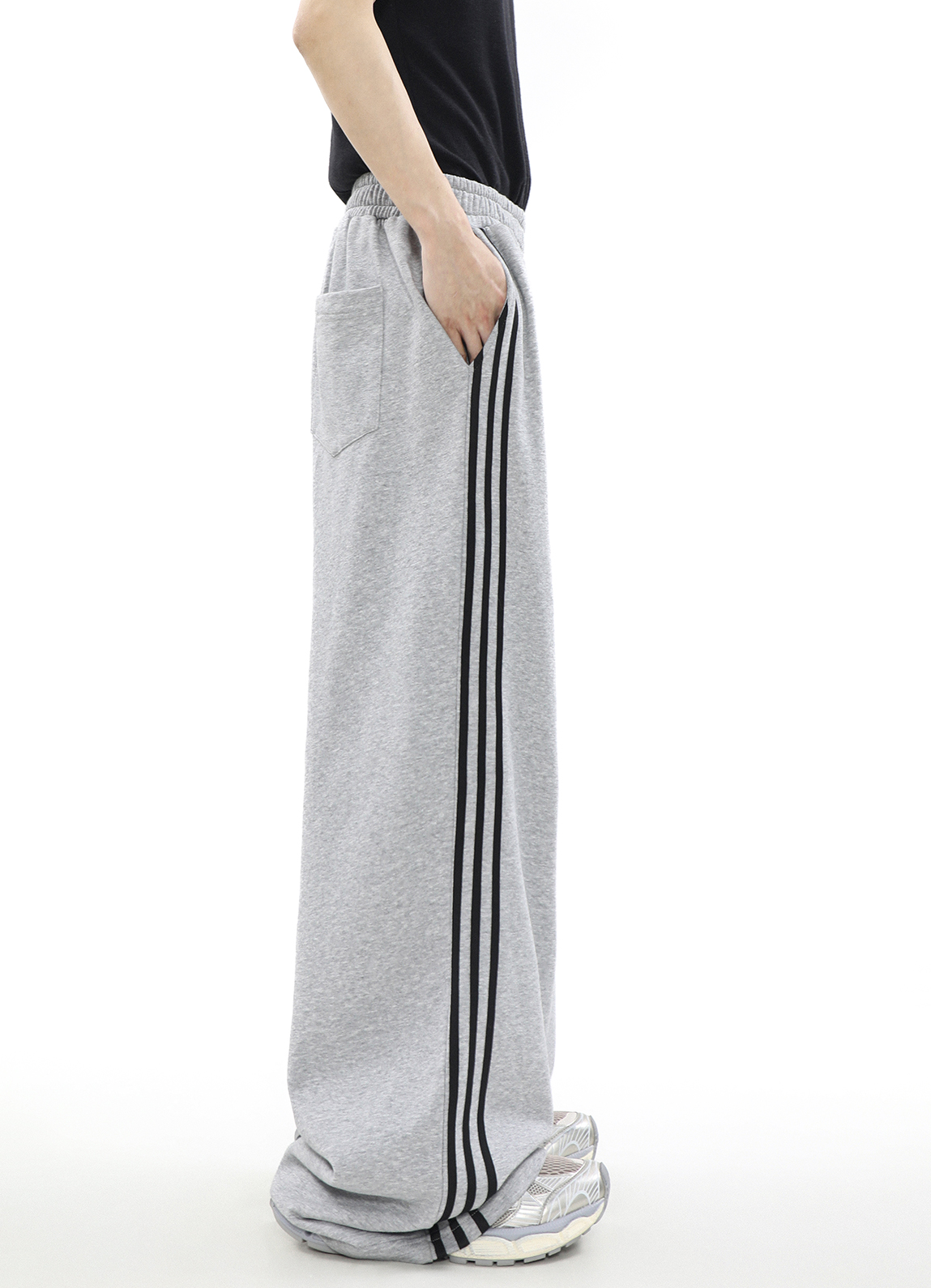 URBAN FLOW TRACK SET PANTS