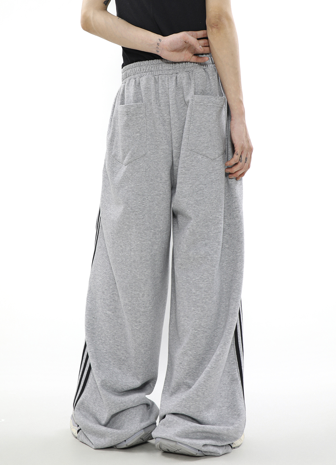 URBAN FLOW TRACK SET PANTS