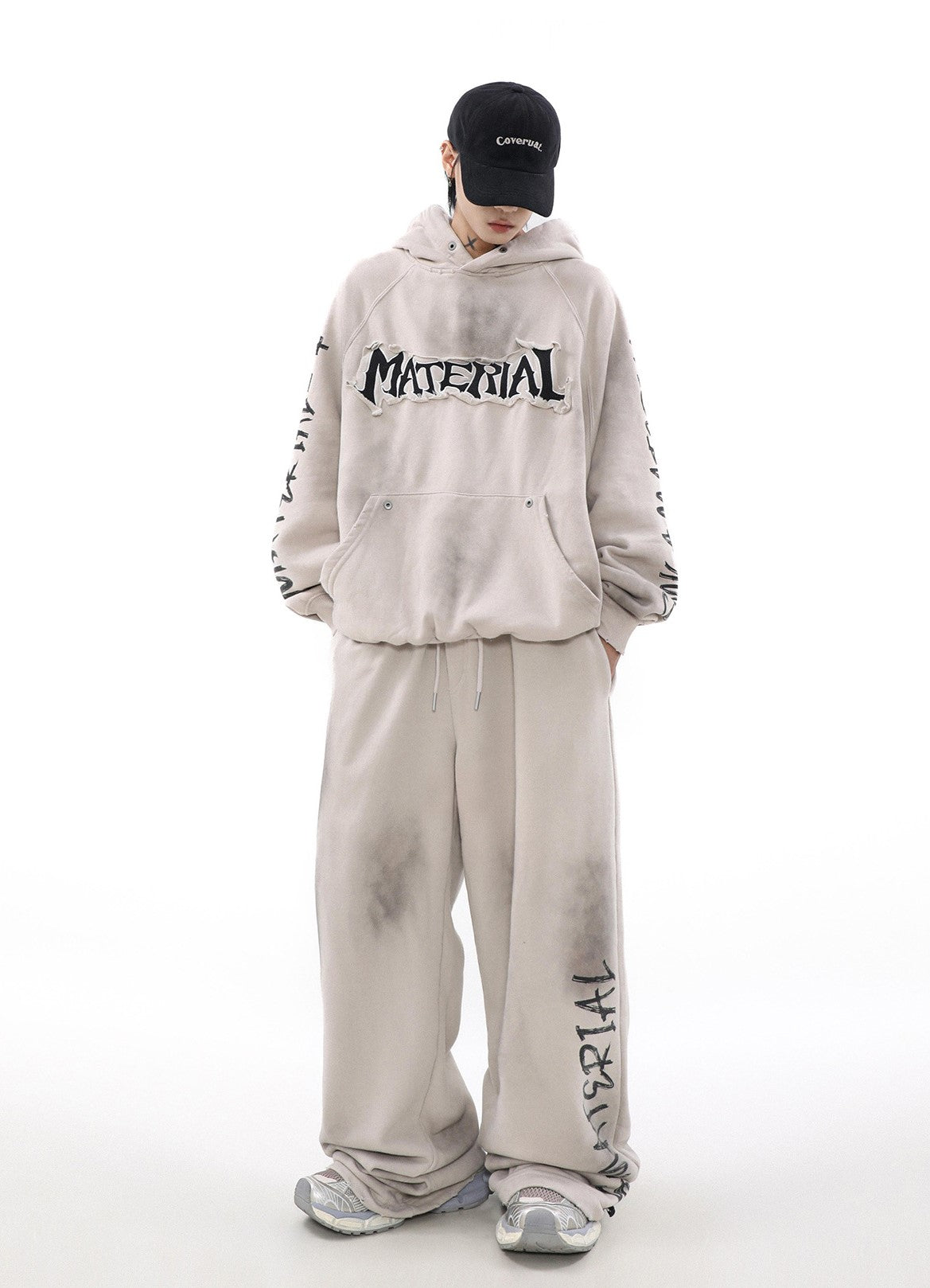 ACID WASHED INITIAL PANTS