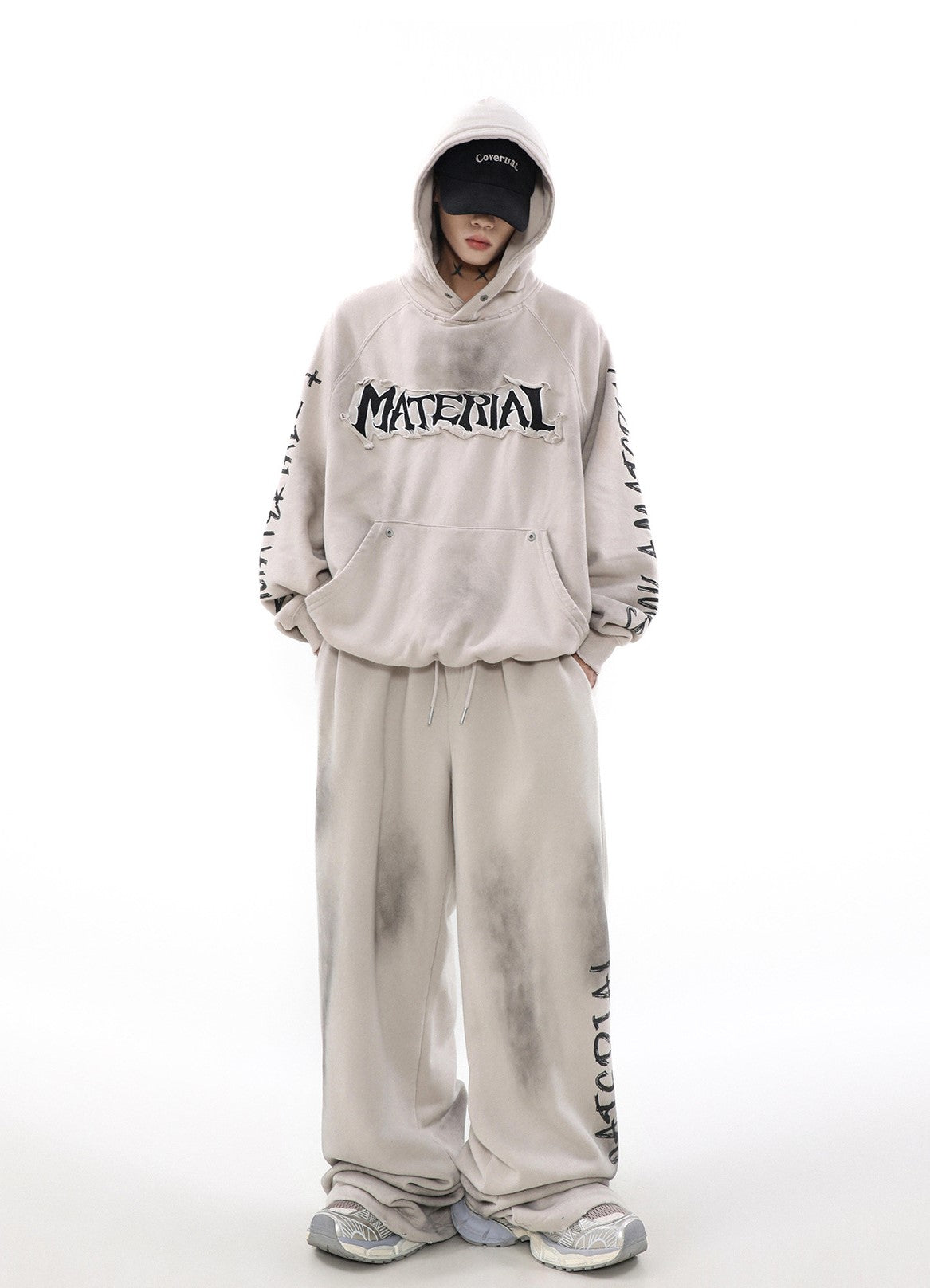 ACID WASHED INITIAL PANTS