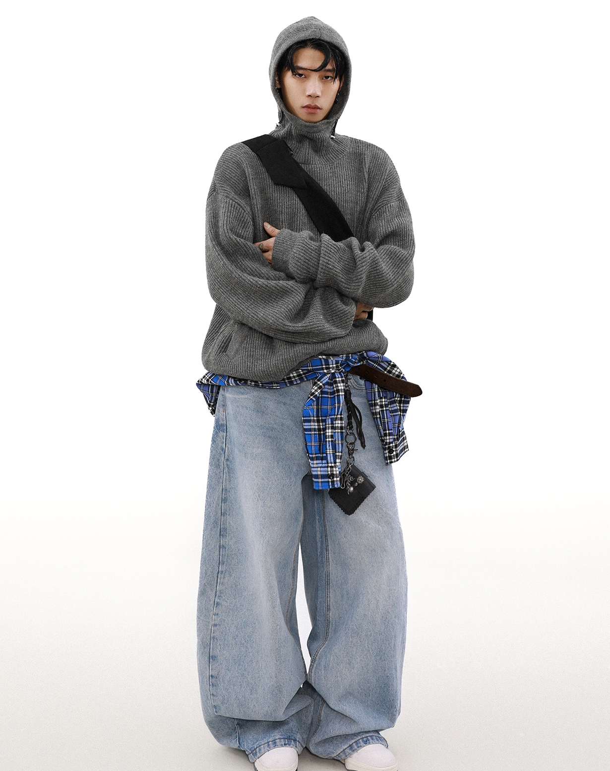 NOMAD DRAPE KNIT HOODIE