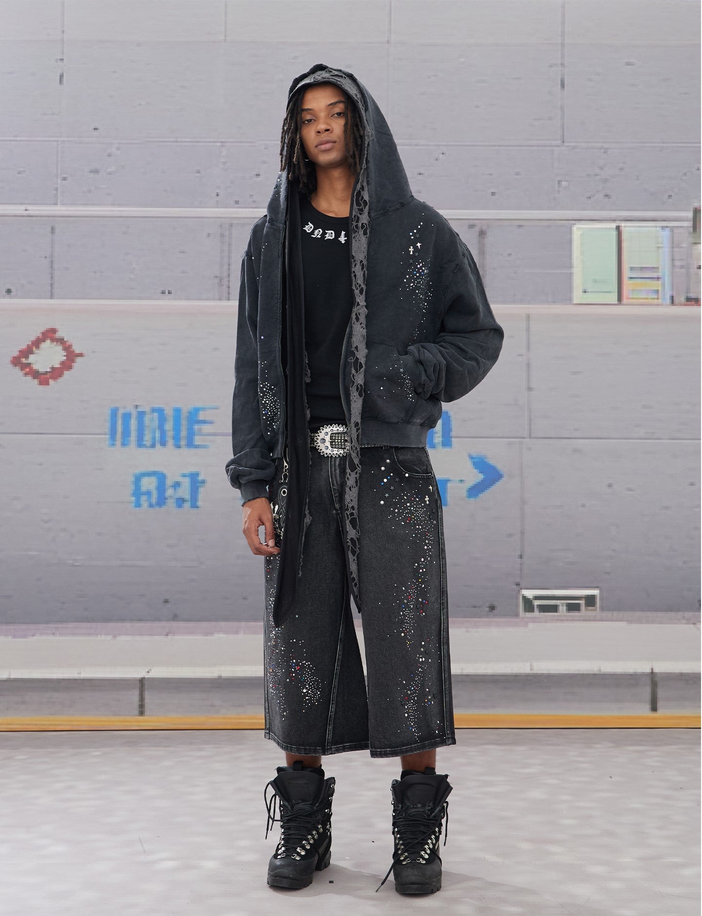 RHINESTONES DENIM SHORTS