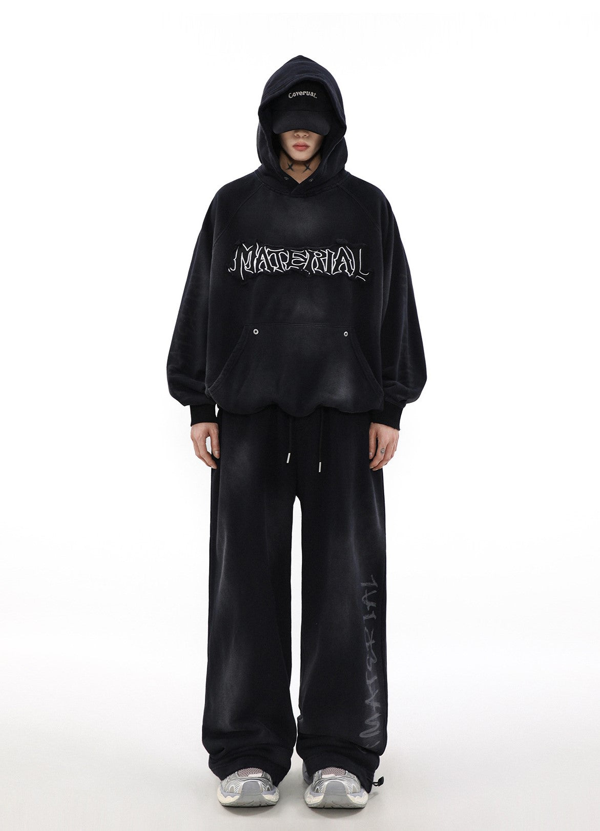 ACID WASHED INITIAL PANTS