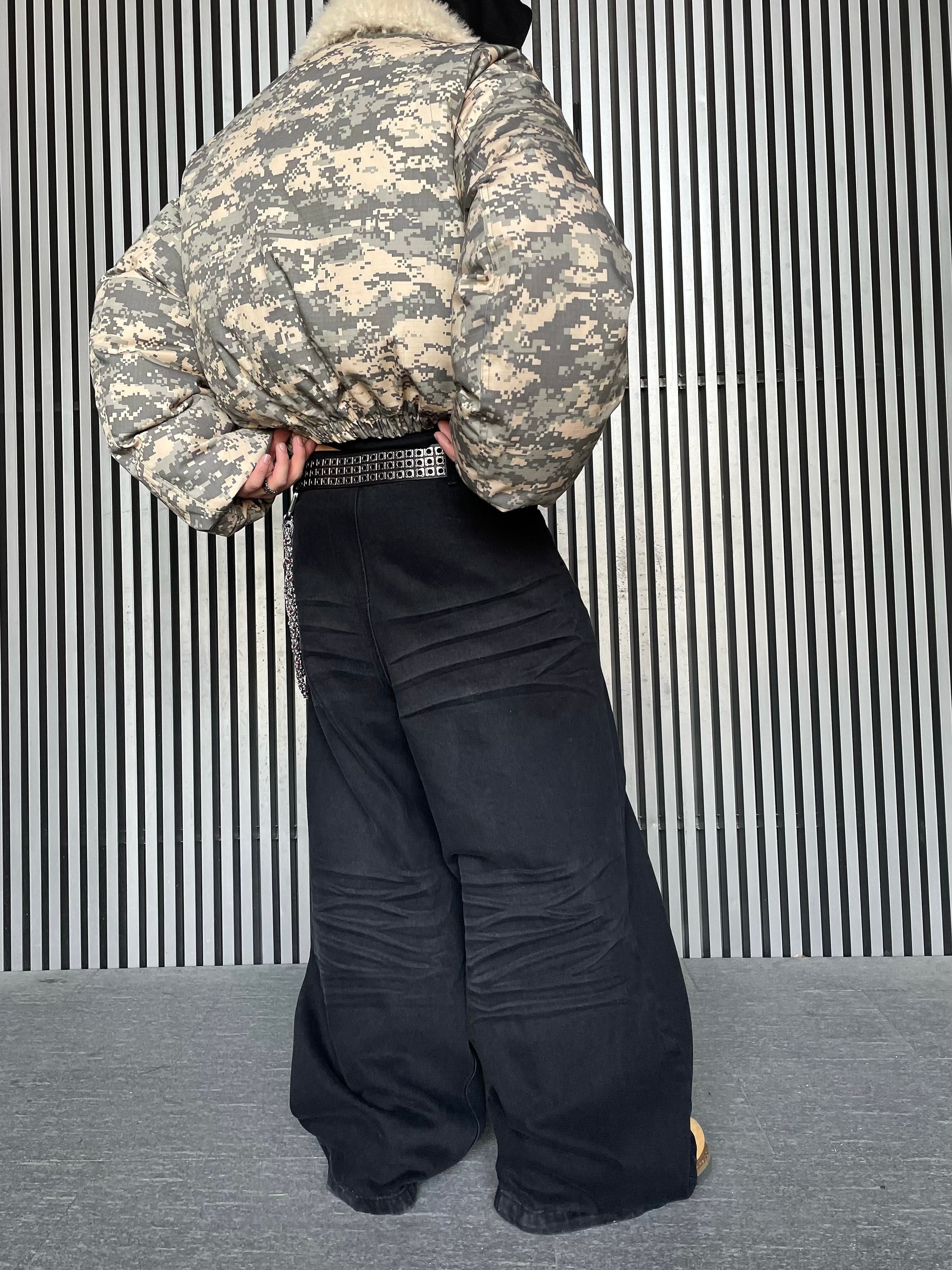 MONOCHROME BAGGY DENIM PANTS