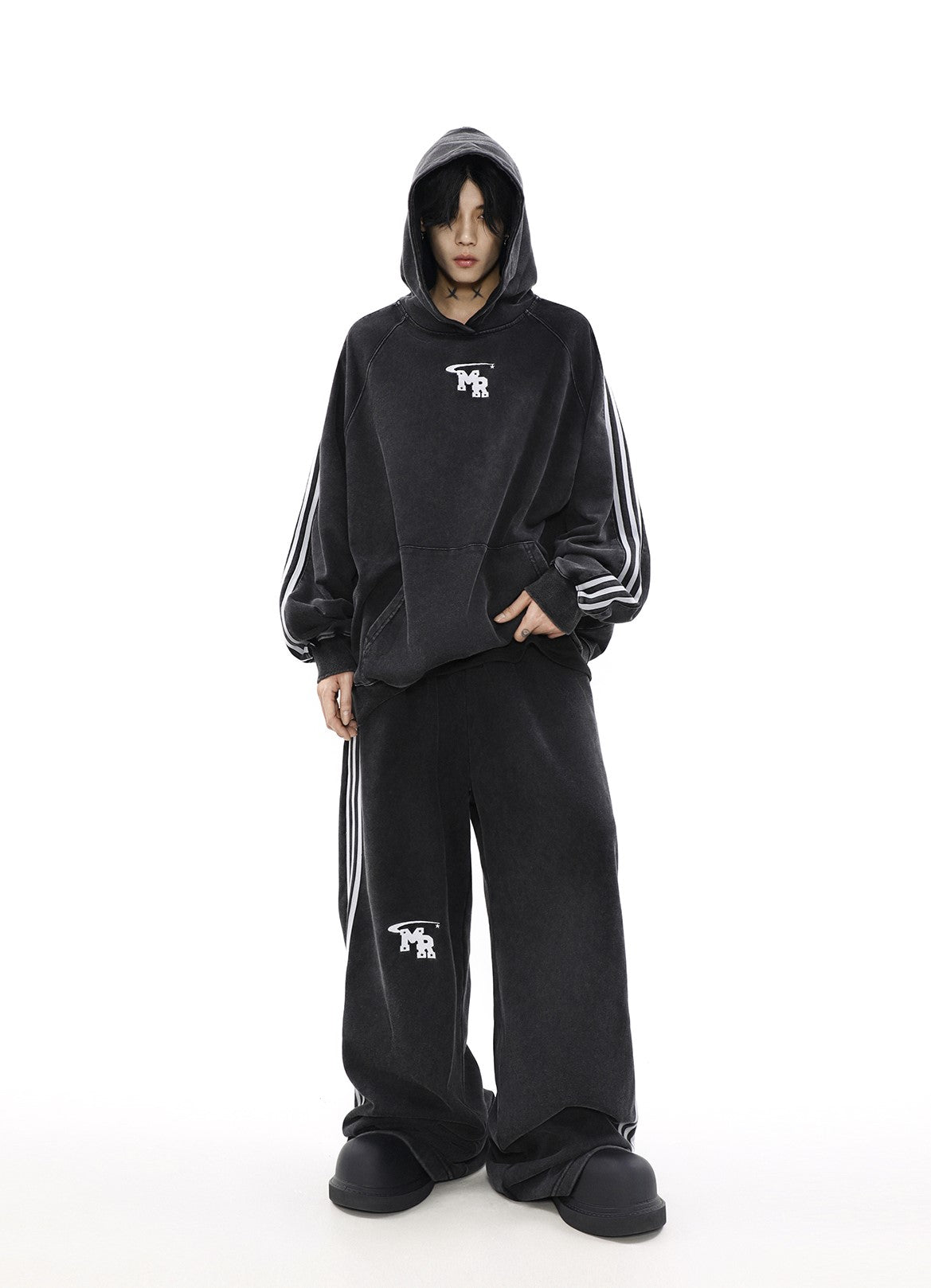 URBAN FLOW TRACK SET HOODIE