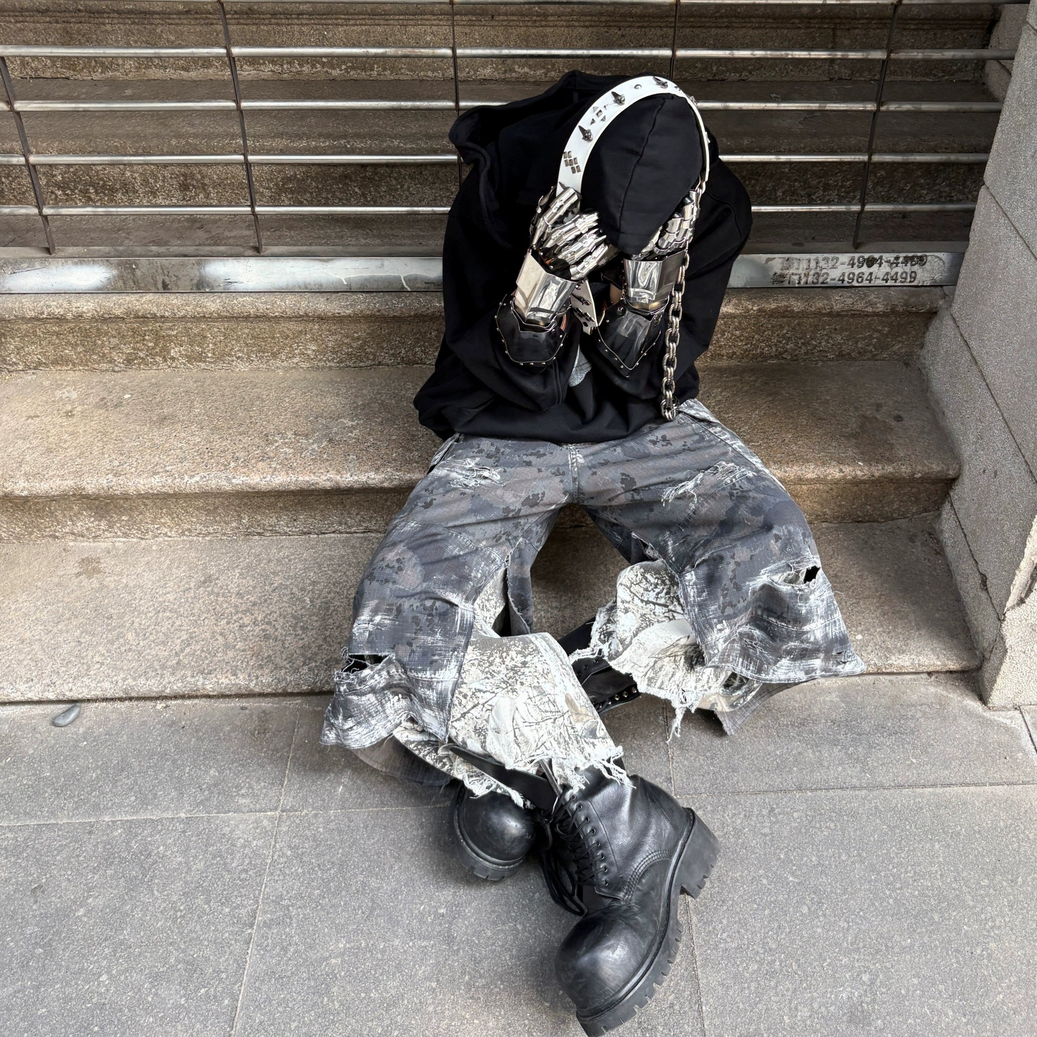 CAMO RAZE DENIM SHORTS