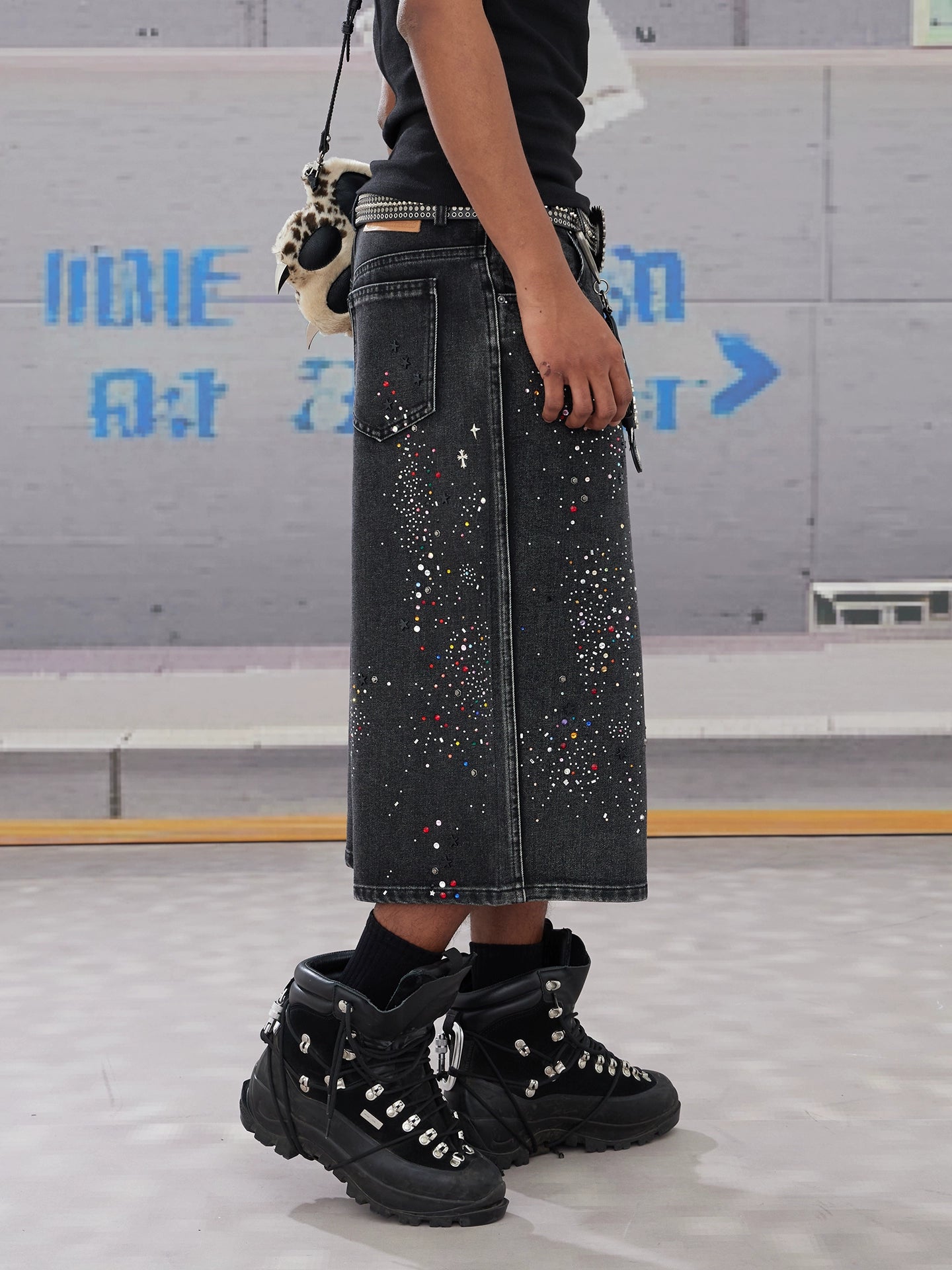 RHINESTONES DENIM SHORTS