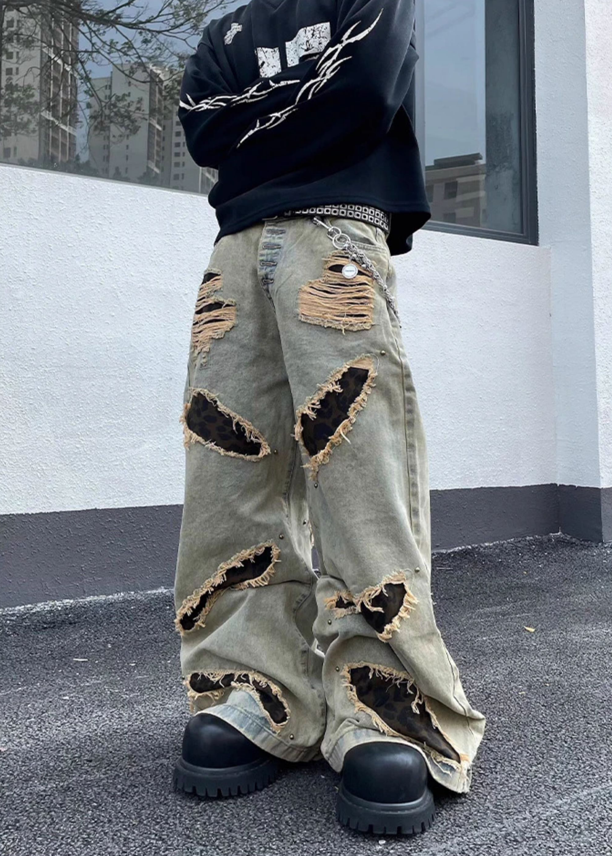 LEOPARD BAGGY DENIM PANTS