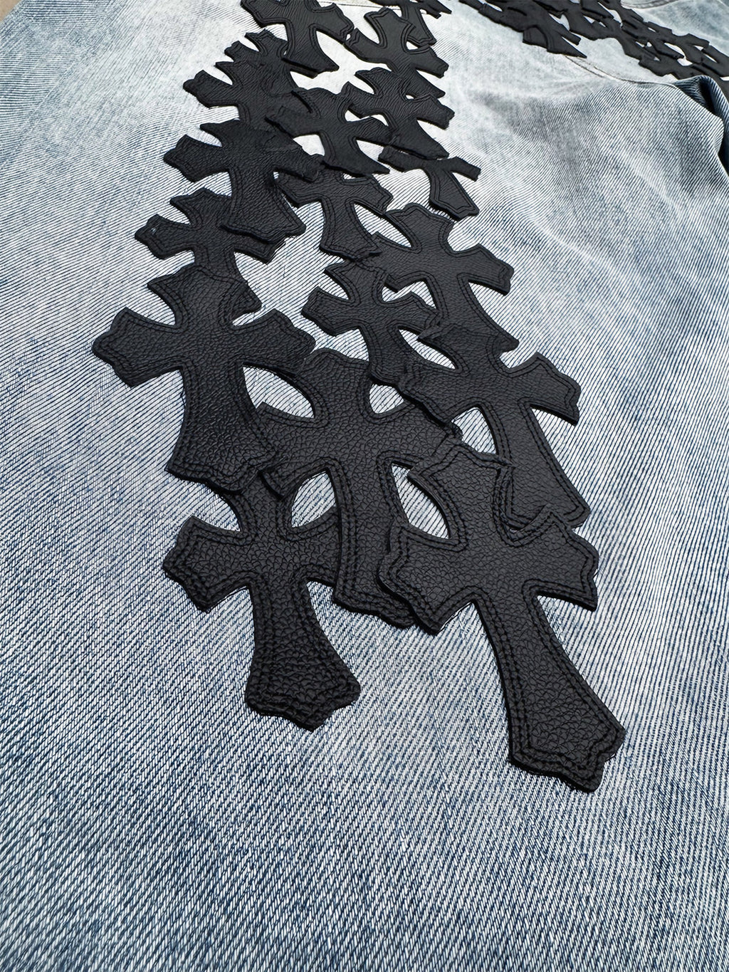 EV*SUxCH*JEANS “SCAM COLLAB”