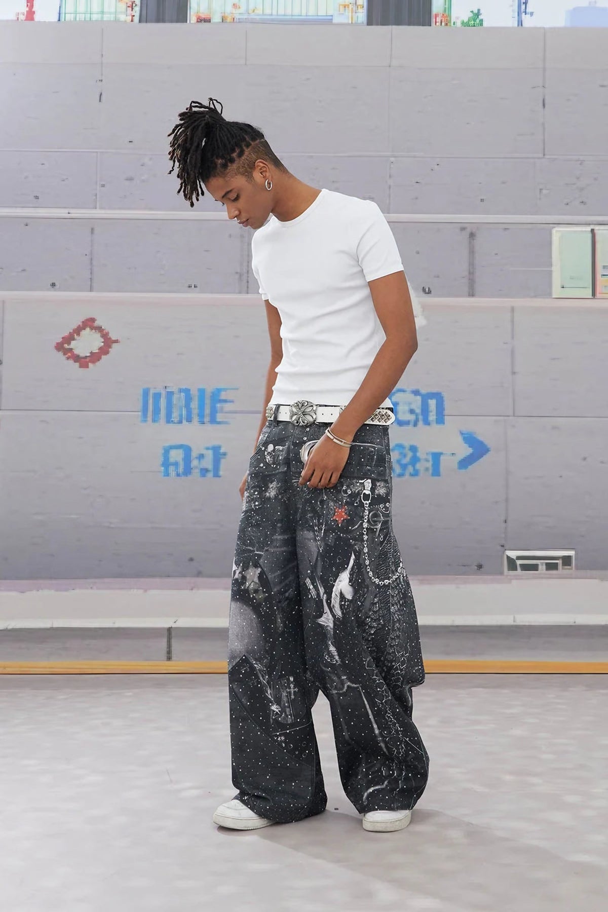 AWESOME SLIM TEE