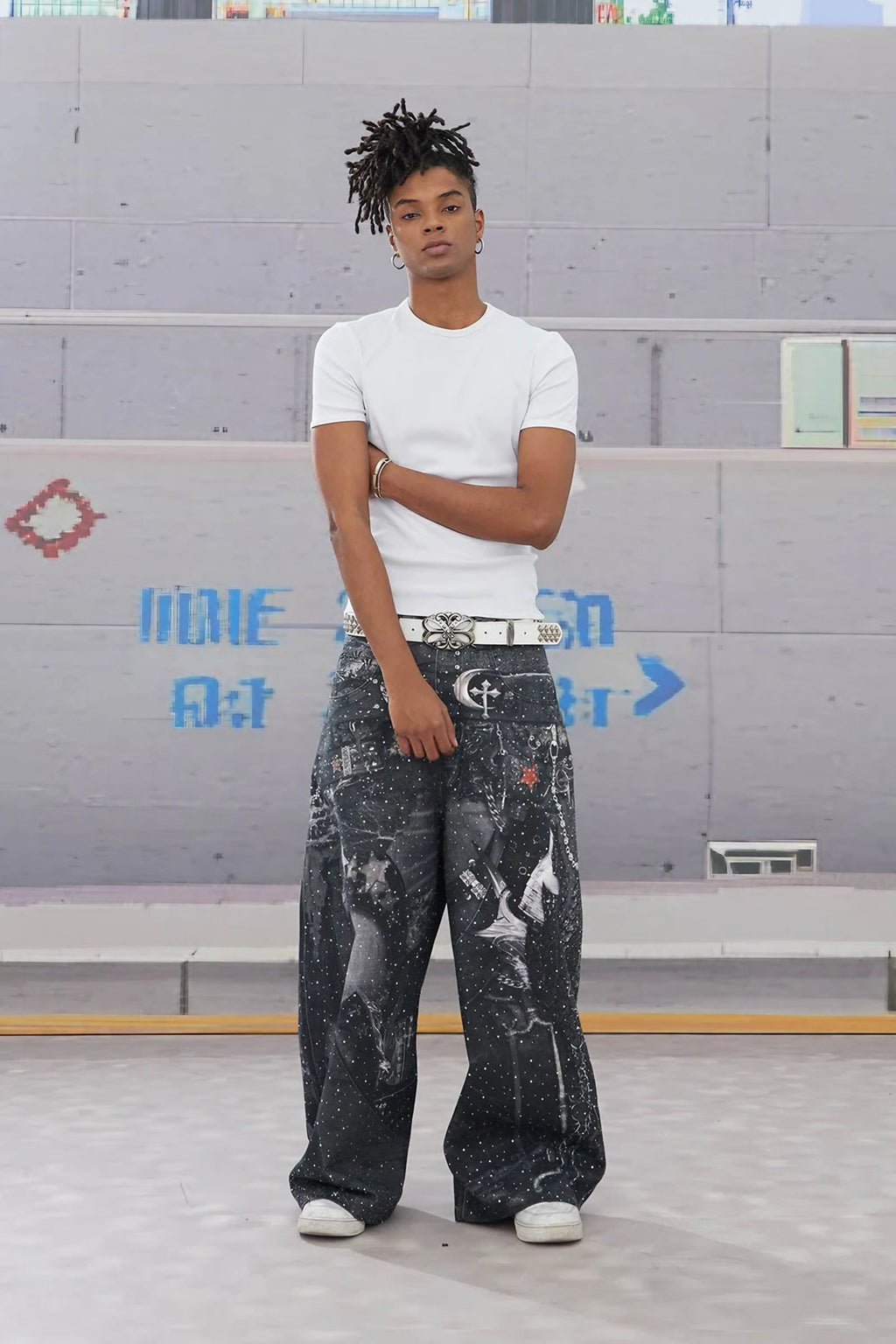 AWESOME SLIM TEE