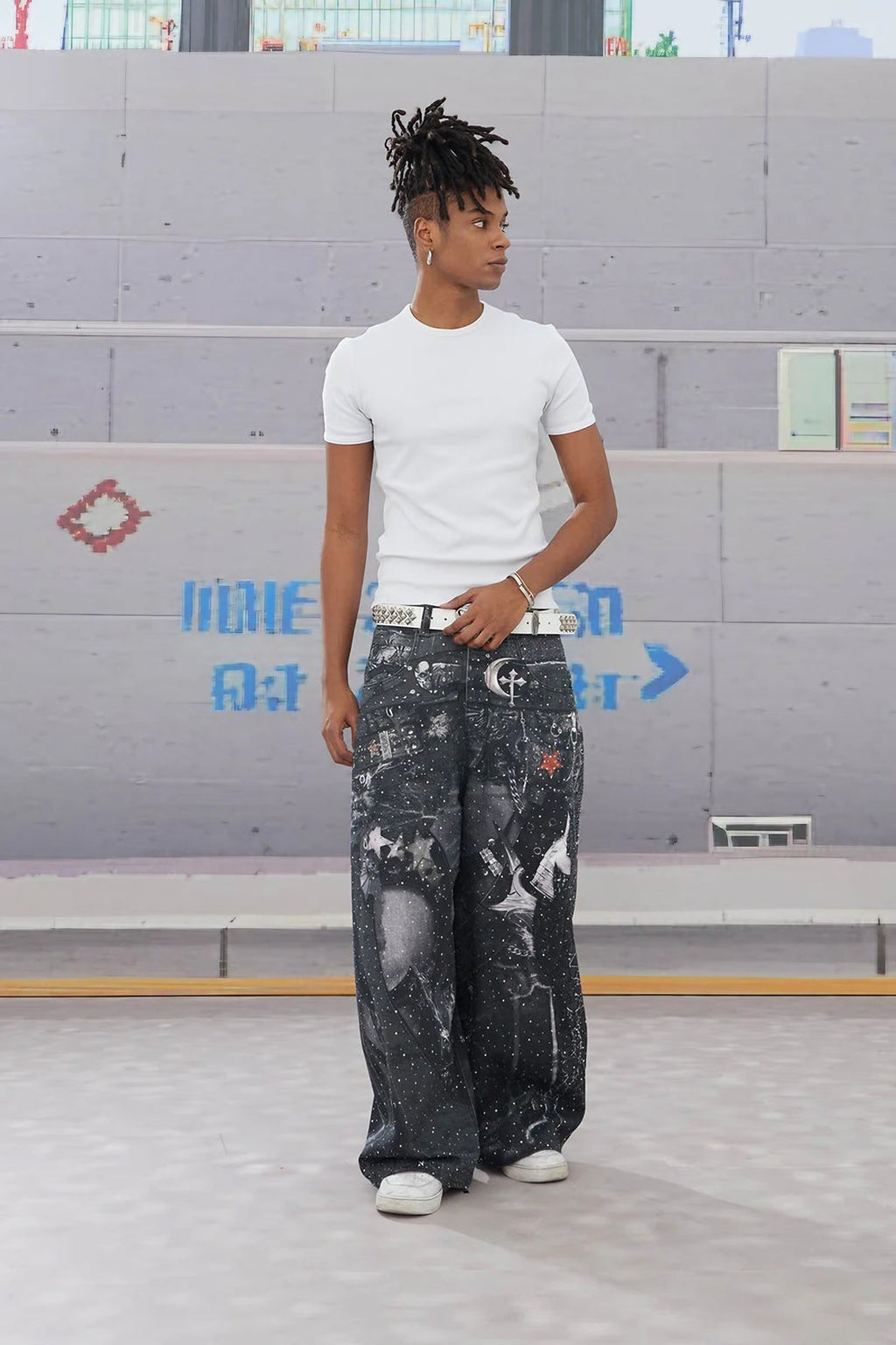 AWESOME SLIM TEE