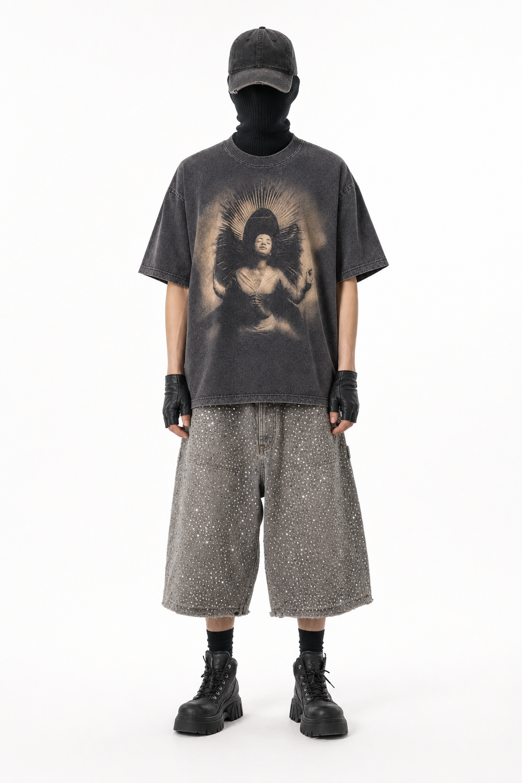 KRELVIN TEE × RHINESTONES DENIM SHORTS コーディネート