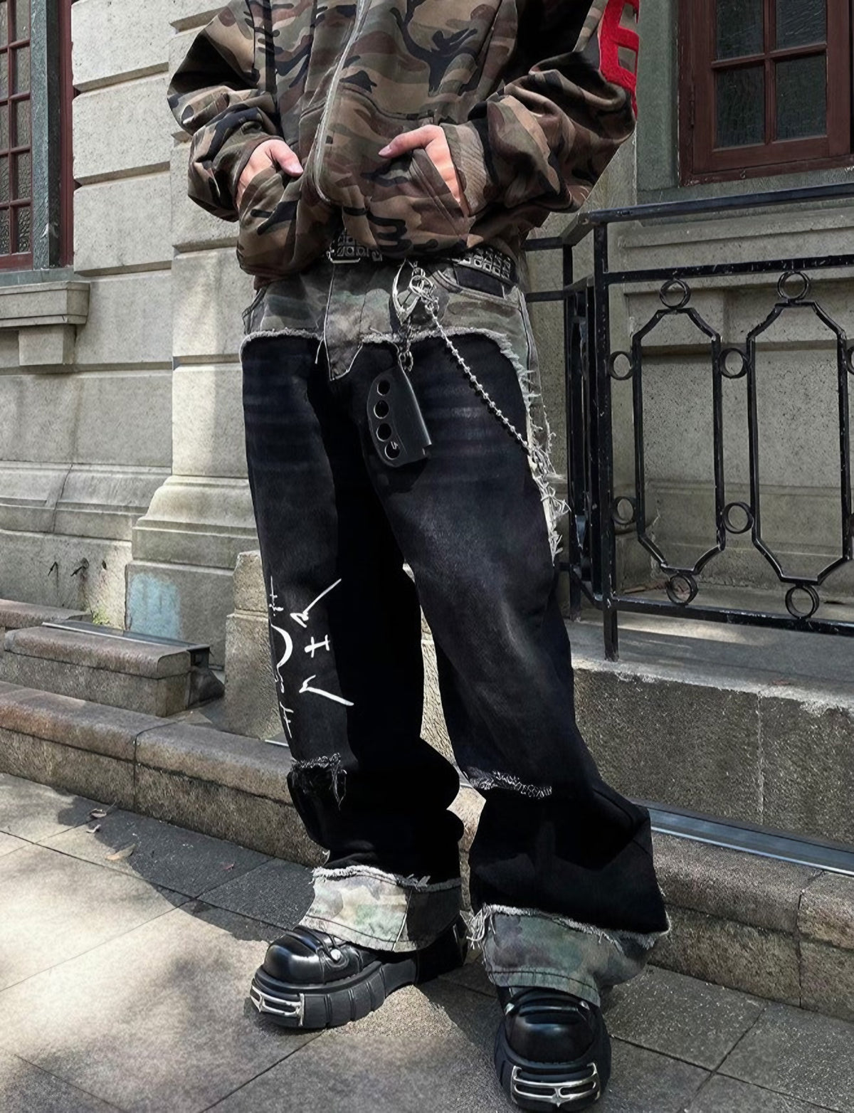 RAW FLAIR DENIM PANTS
