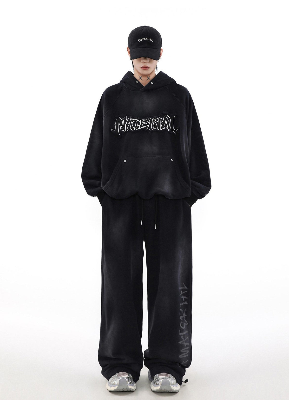 ACID WASHED INITIAL PANTS