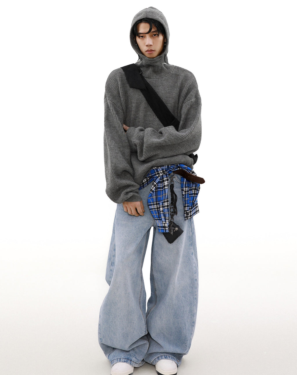 NOMAD DRAPE KNIT HOODIE