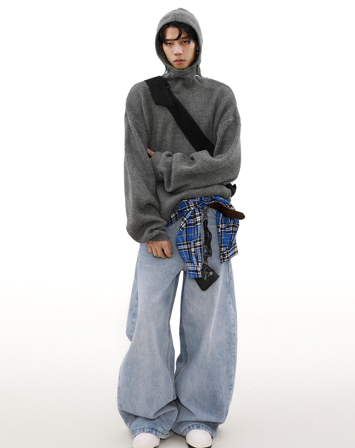 NOMAD DRAPE KNIT HOODIE