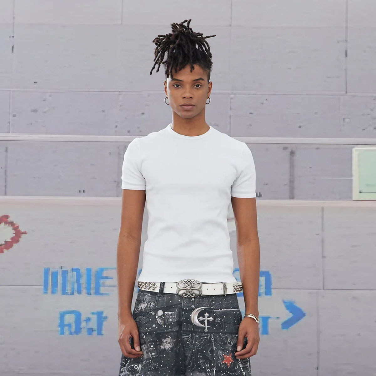 AWESOME SLIM TEE