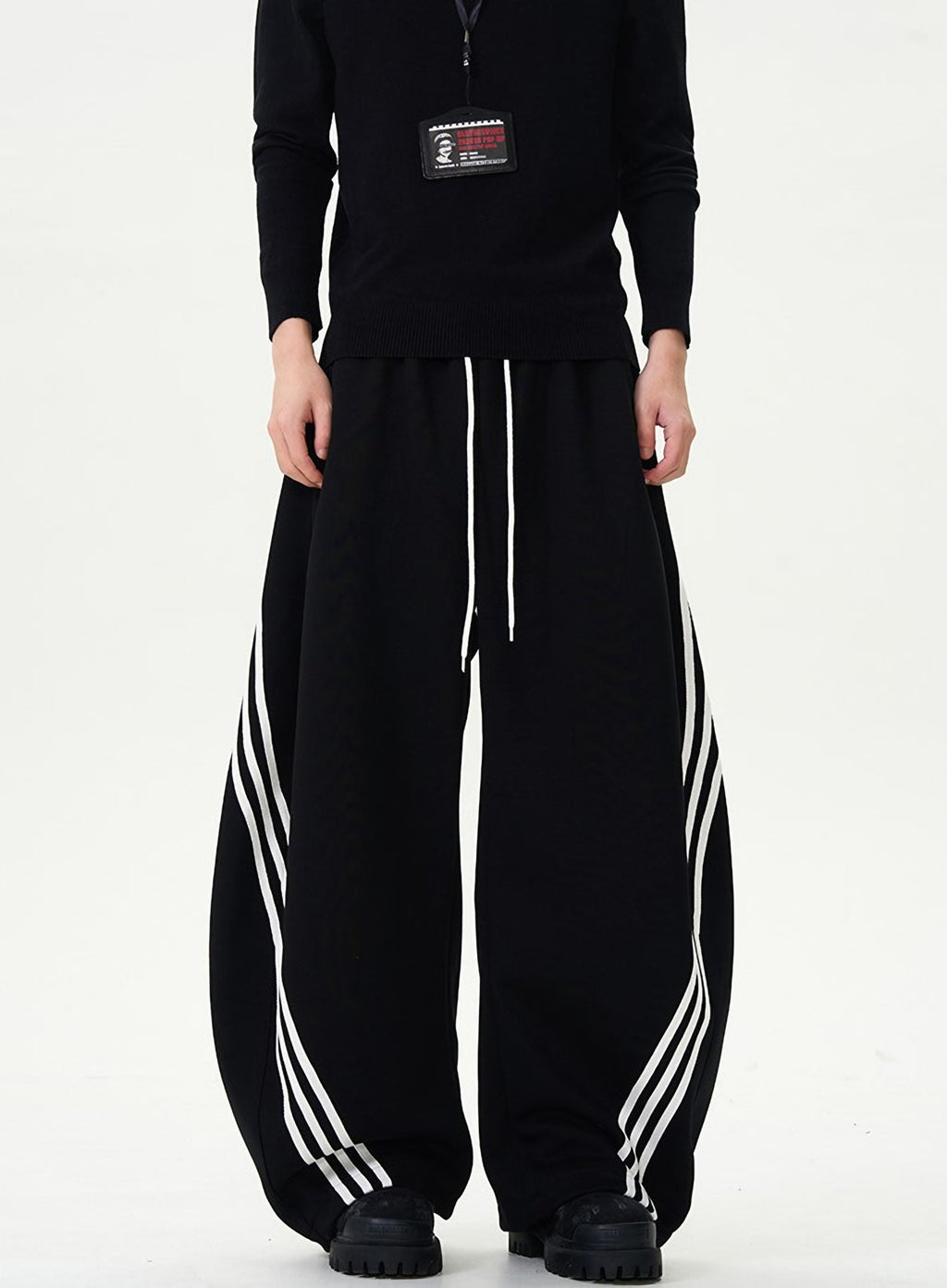 LOOSE STRIDE TRACK PANTS