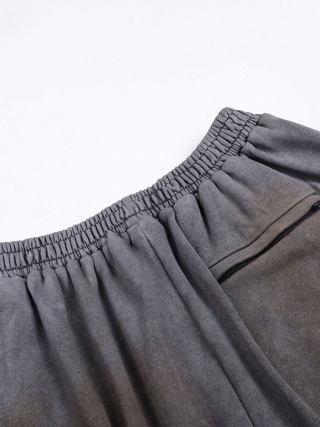 DISTRESSED CRINKED BAGGY SWEATPANTS