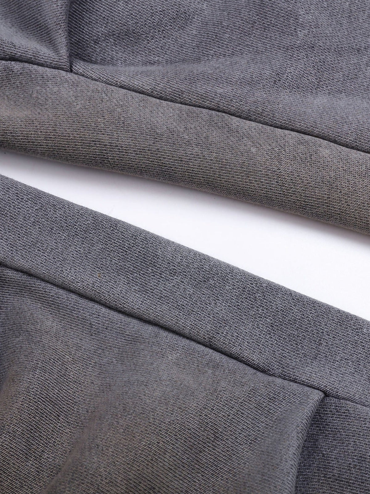 DISTRESSED CRINKED BAGGY SWEATPANTS
