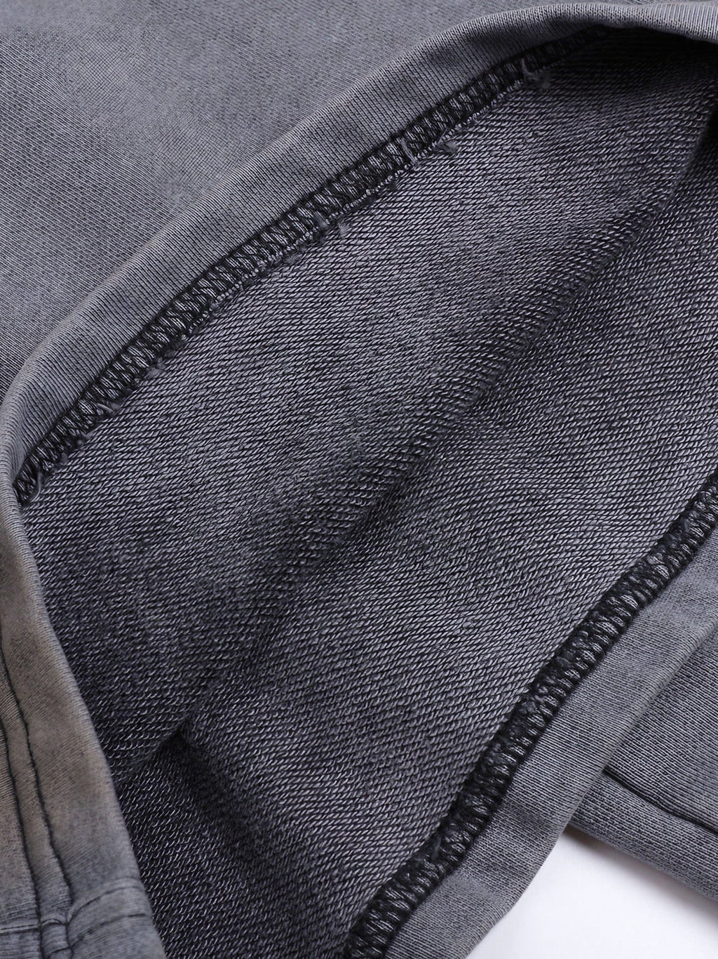 DISTRESSED CRINKED BAGGY SWEATPANTS