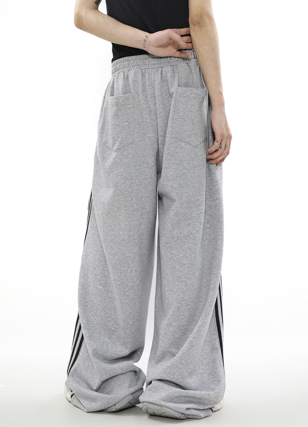 URBAN FLOW TRACK SET PANTS