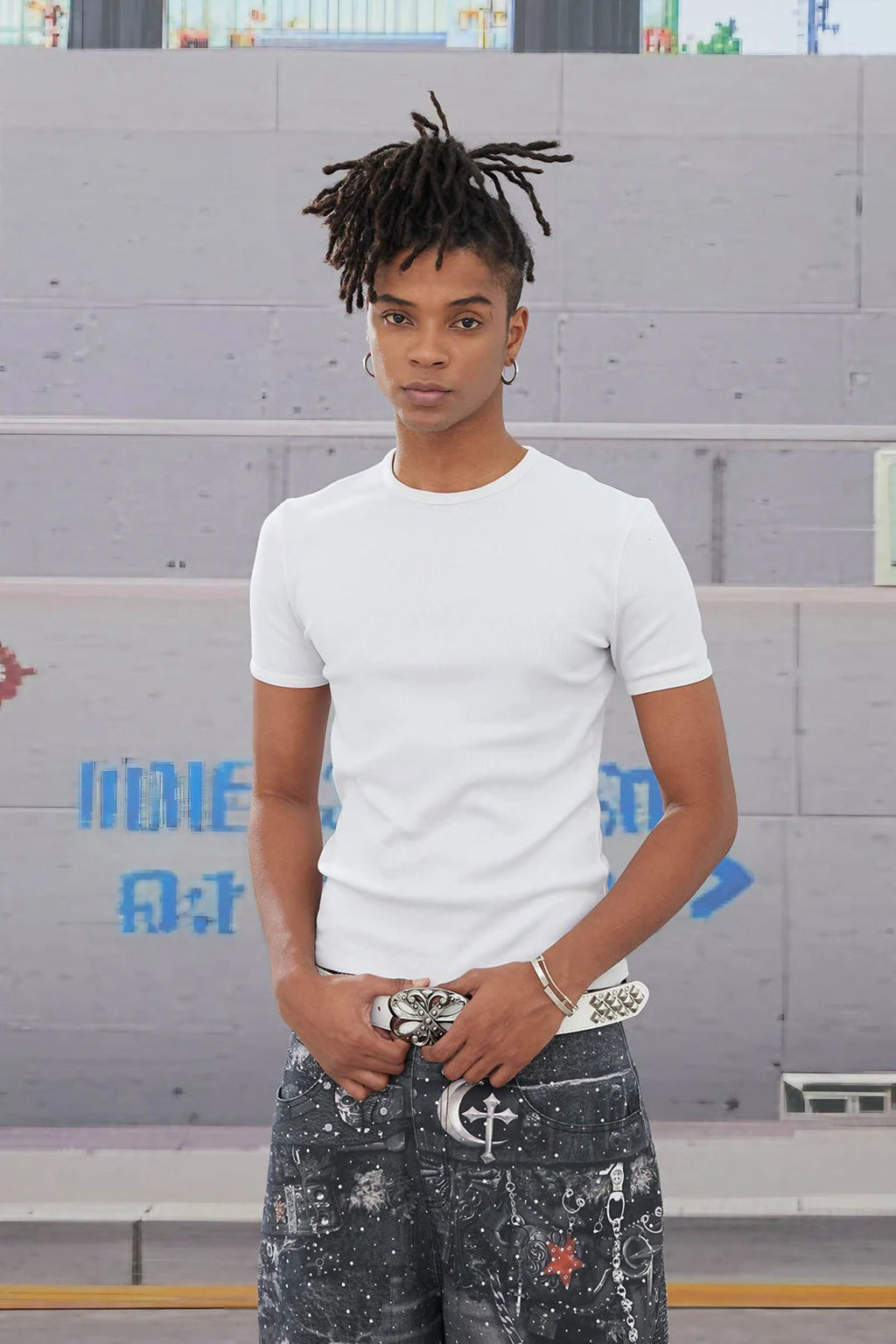 AWESOME SLIM TEE