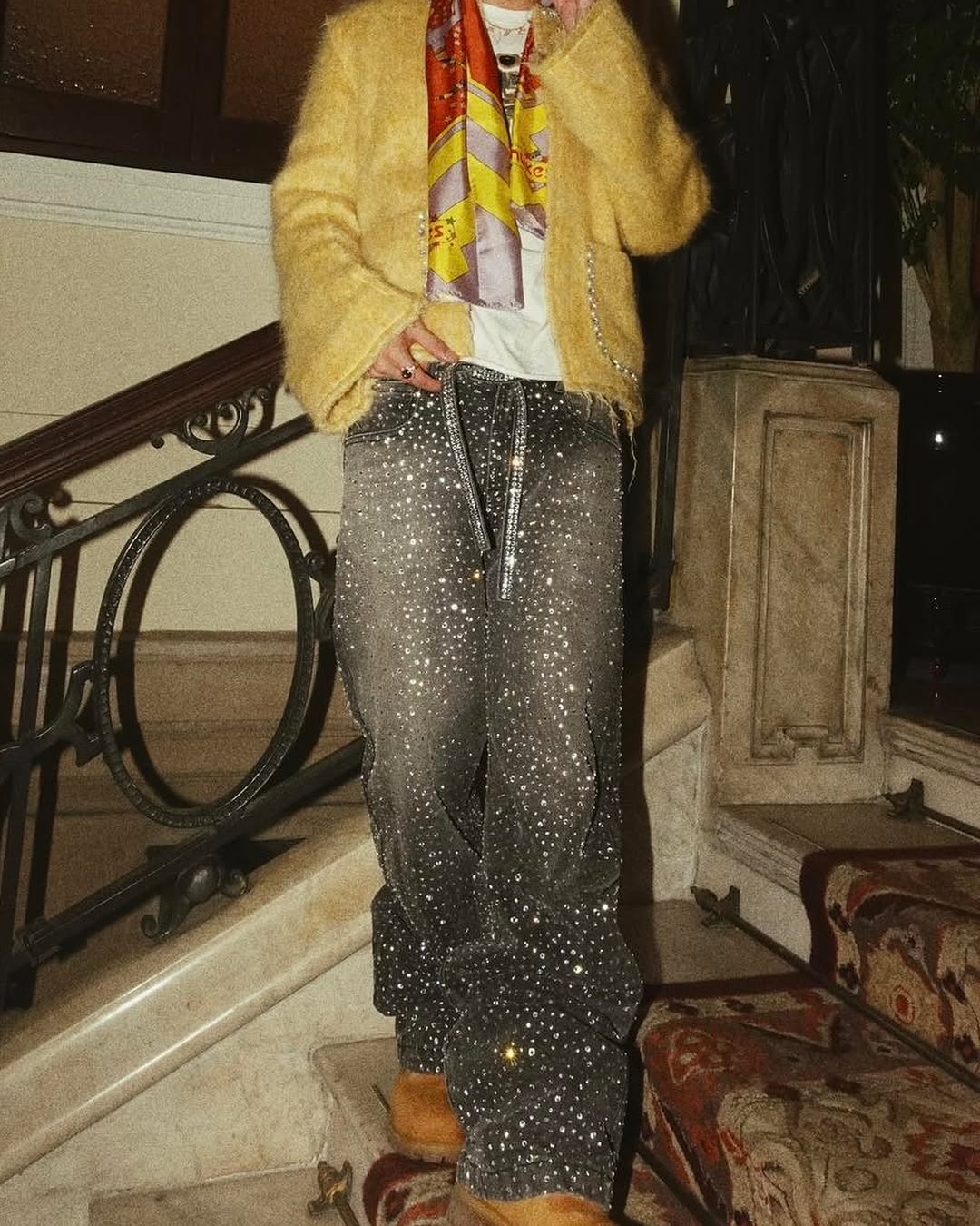 EV*SUxCH*JEANS “SCAM COLLAB” – HAKENHERTZ