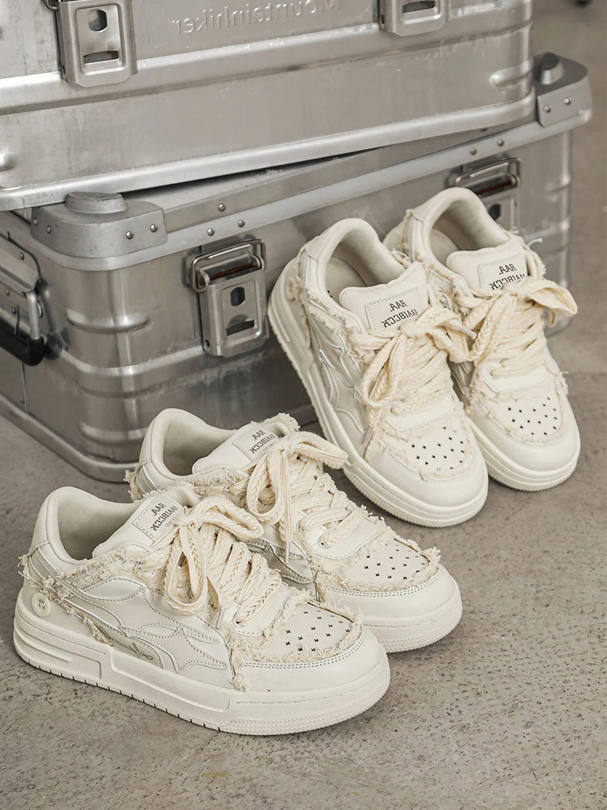 CHALK ROPELACE SNEAKER