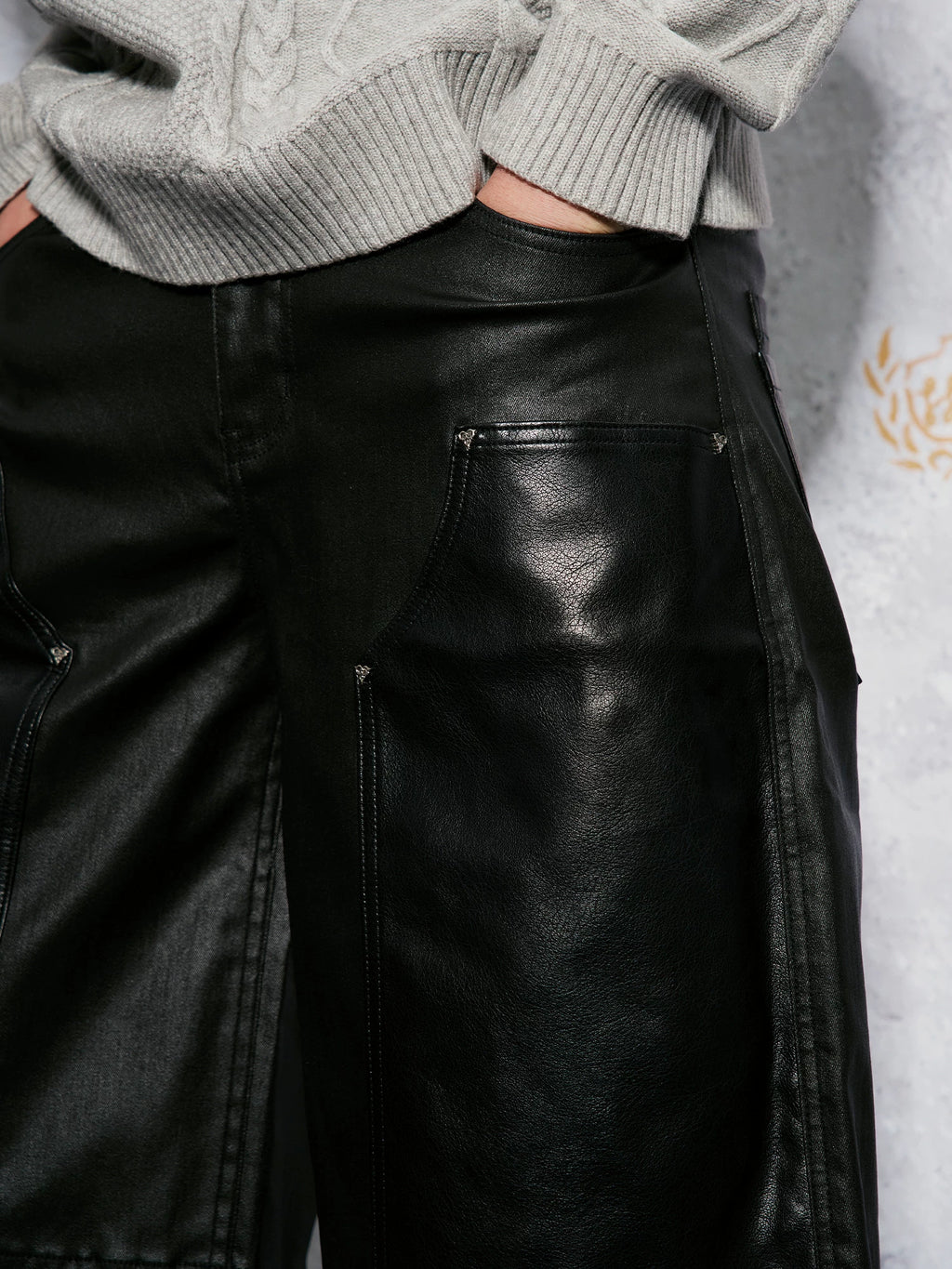 WAXCOATED FROUD SHORTS