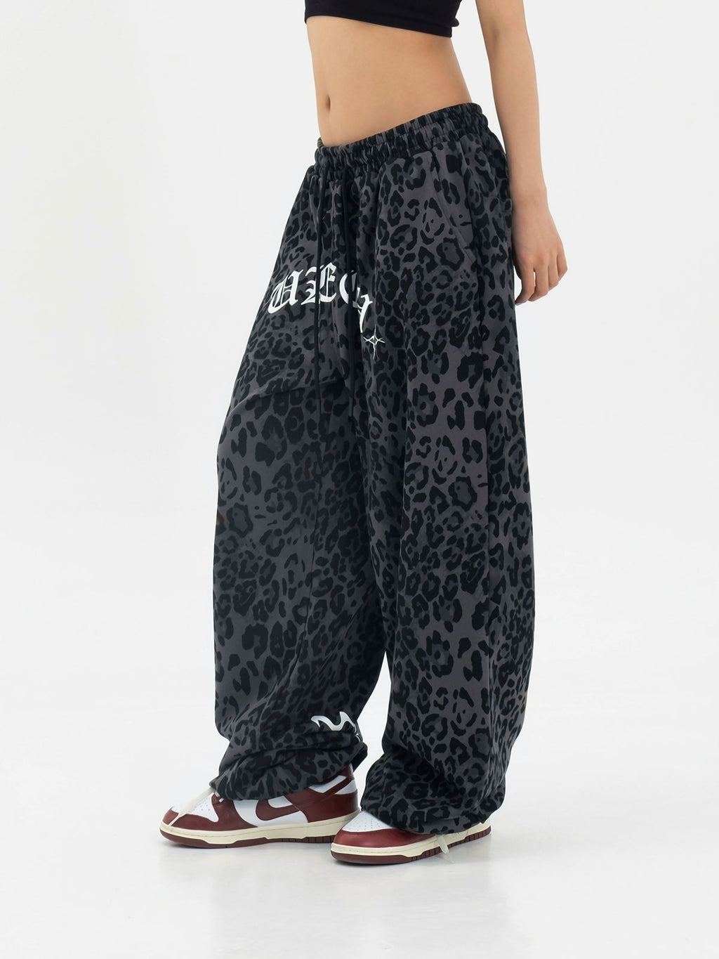 SHIFT EASE SWEATPANTS