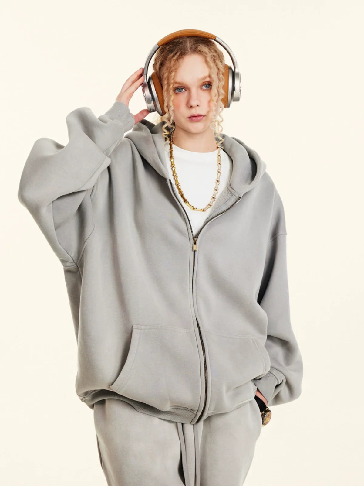 HORIZON GRADIENT HOODIE