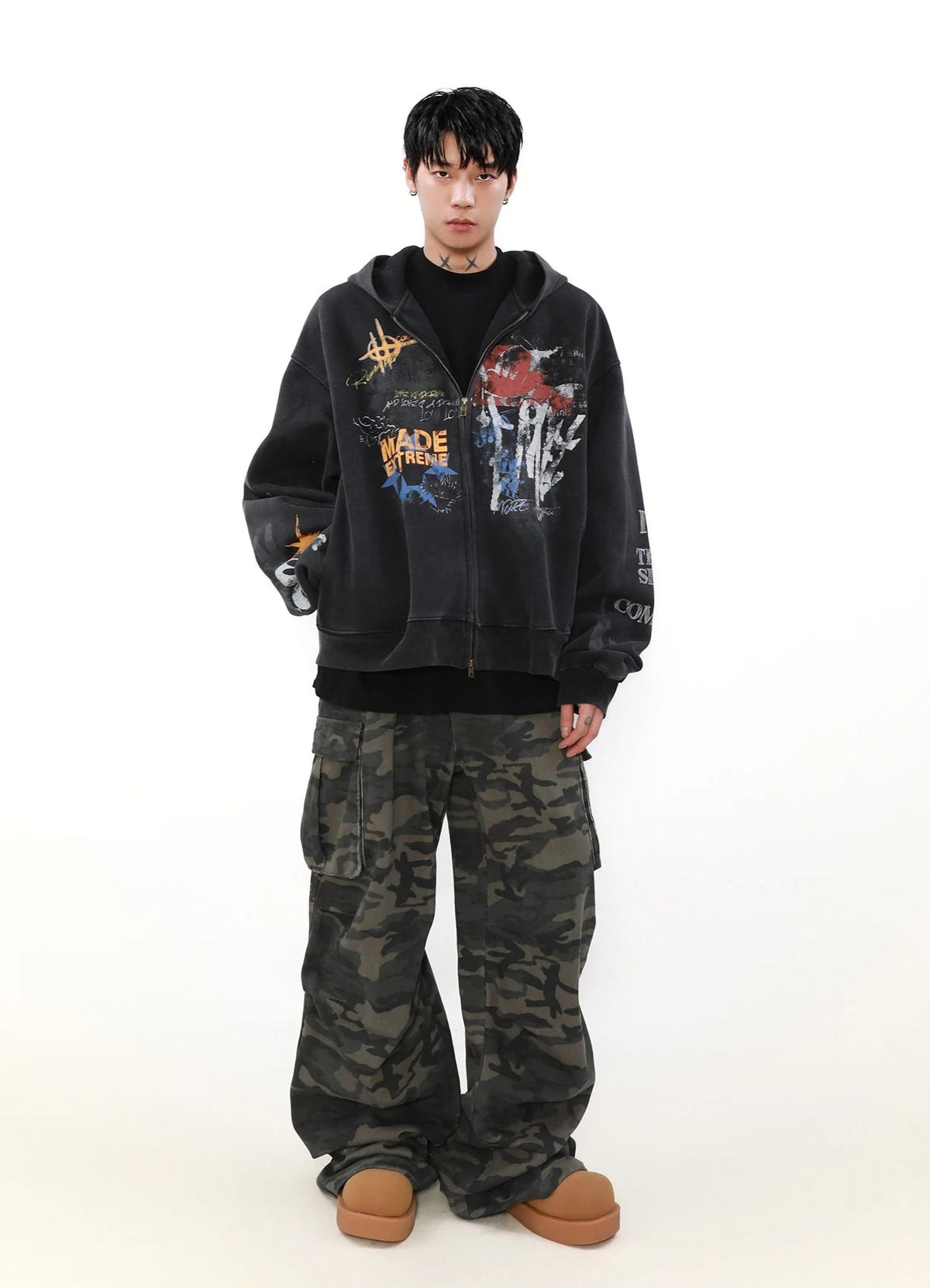 GRAFFITI ZIP HOODIE