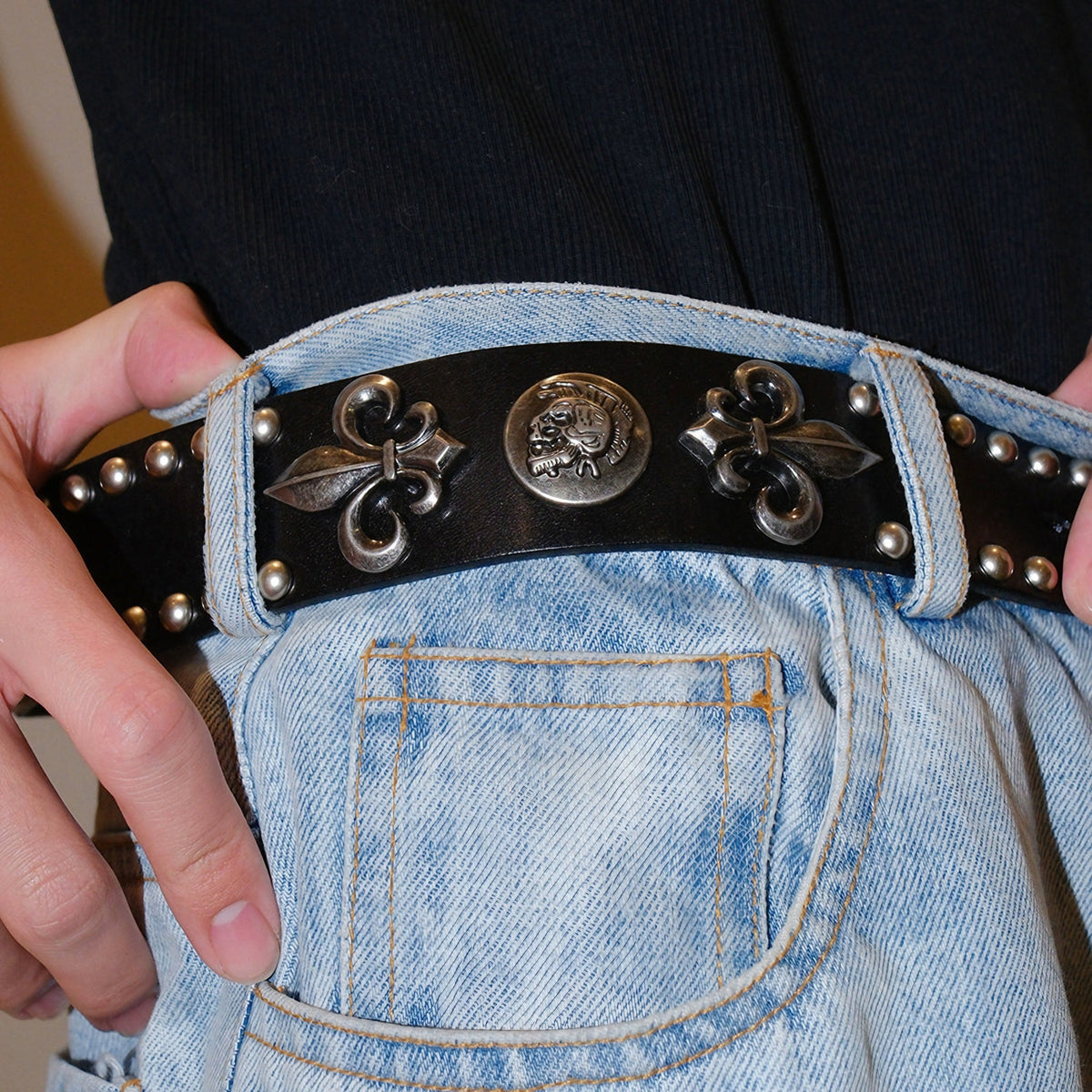 KNIGHT STUDDED BELT