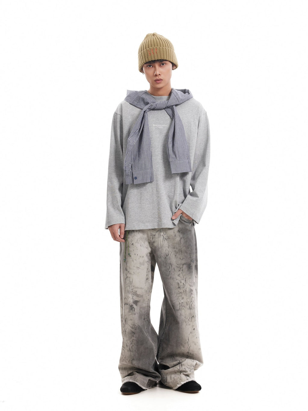 WASHED DISTRESSED BOOTCUT PANTS
