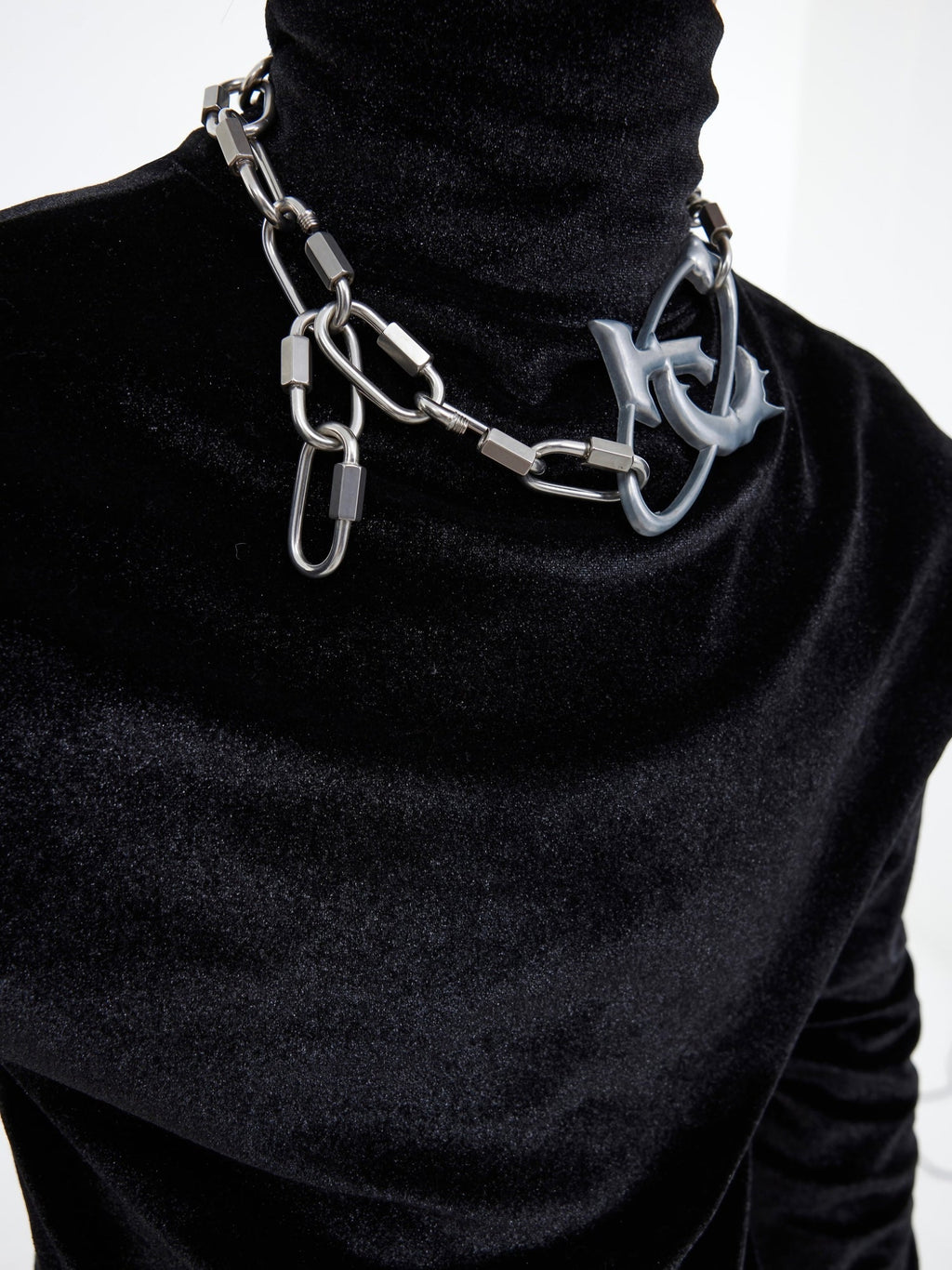 VOID RELIC NECKLACE