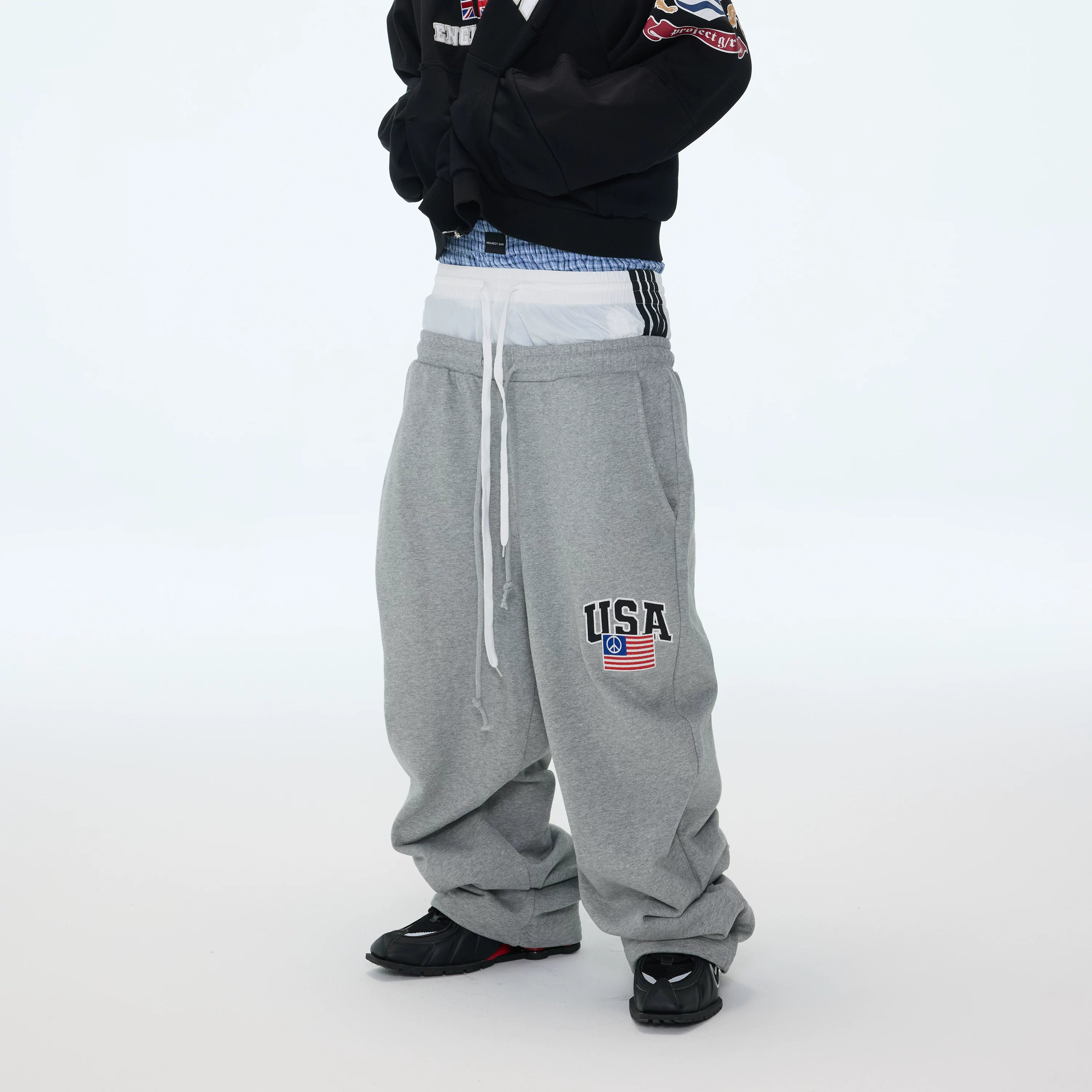 KAURVETH SWEATPANTS