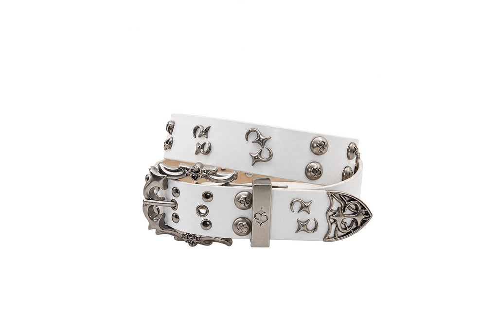 CRESCENT FANG STUDDED BELT