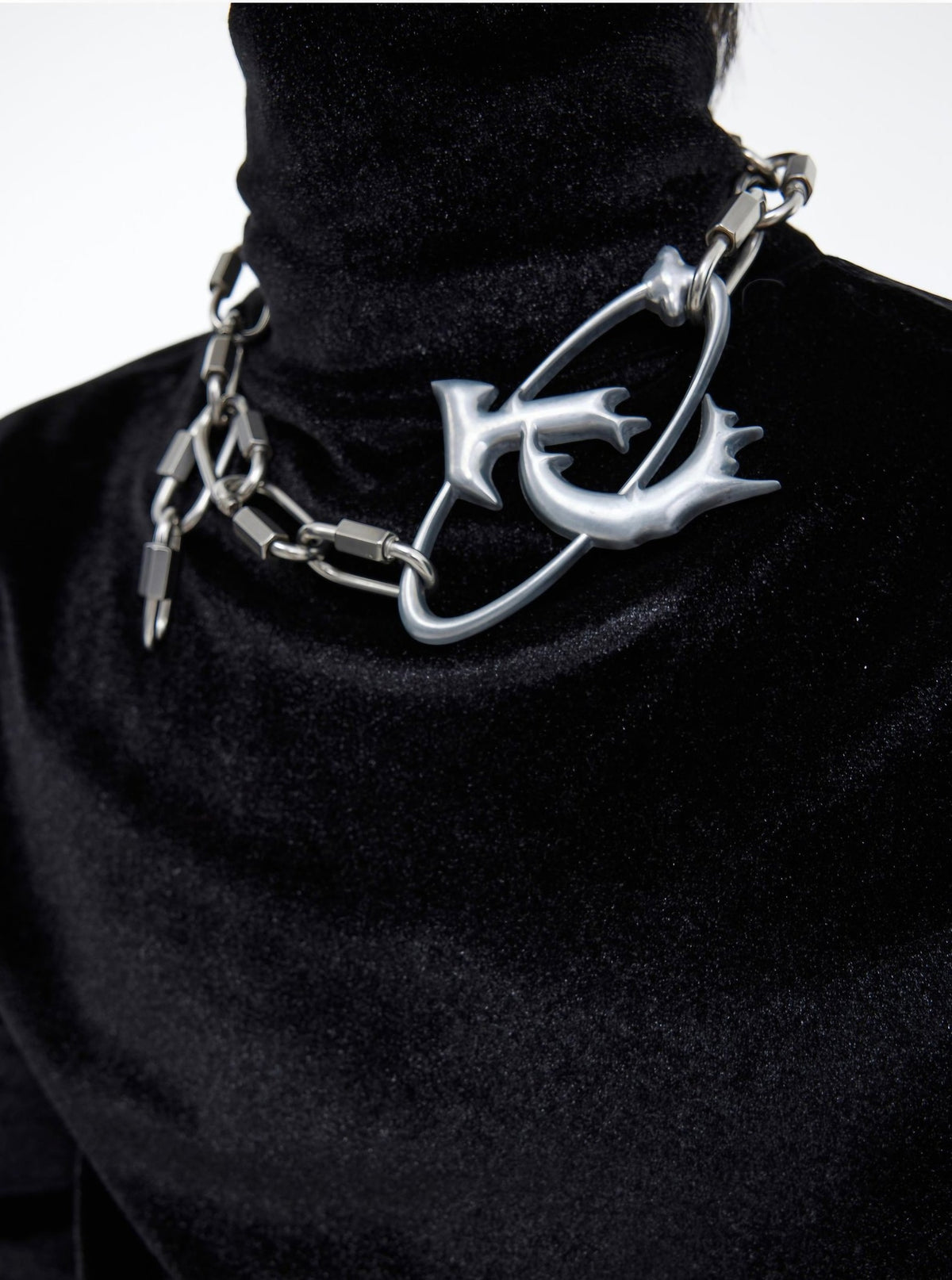 VOID RELIC NECKLACE