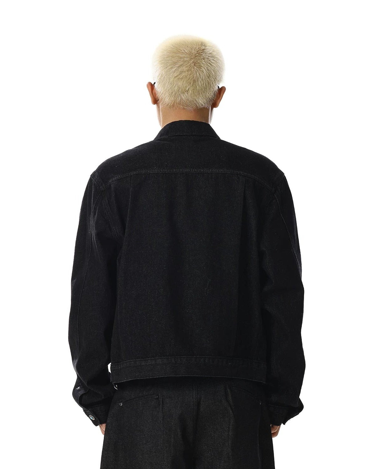 PIN PLEATED DARK DENIM JACKET