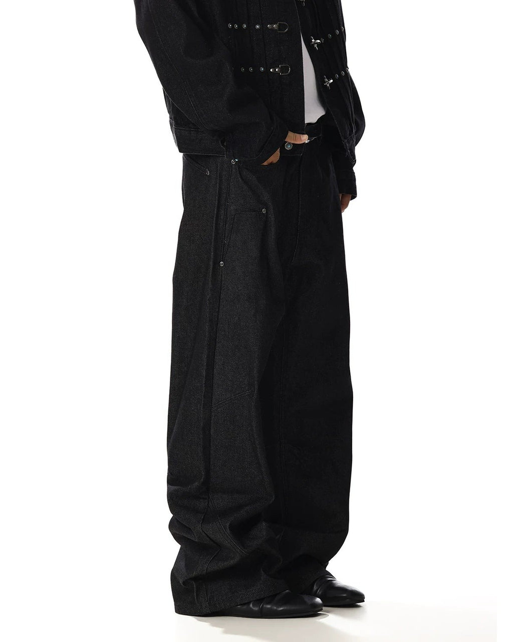 PLAIN BLACK BAGGY DENIM