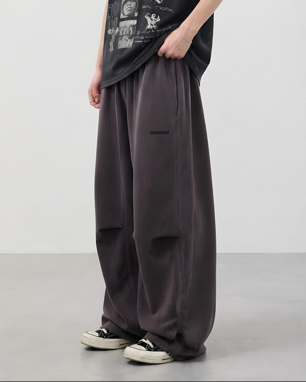 SOLMIK FADED WIDE SWEATPANTS