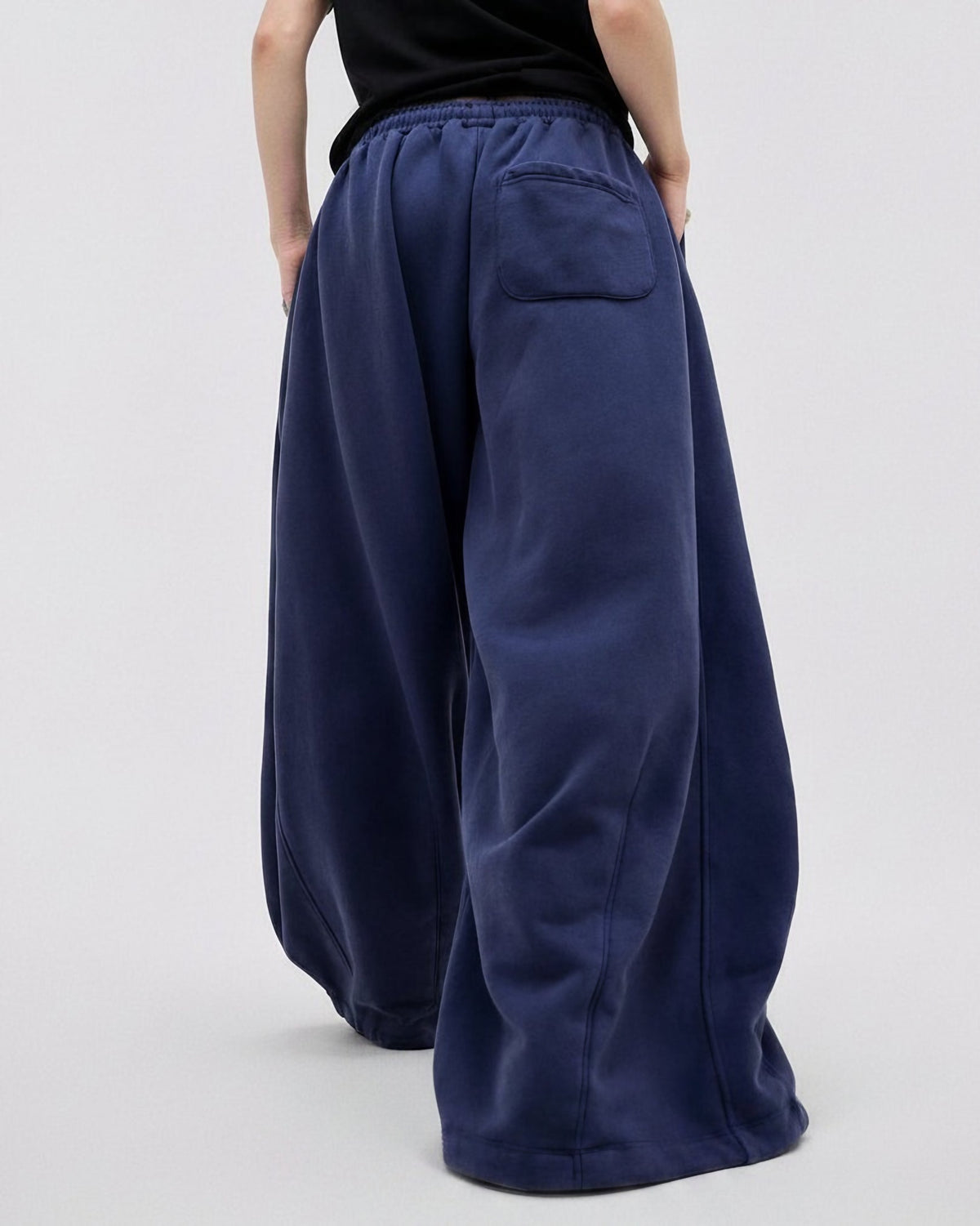 SOLMIK FADED WIDE SWEATPANTS
